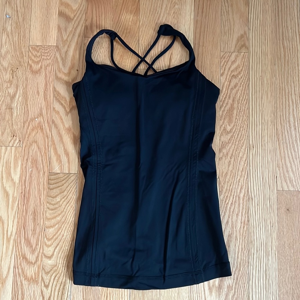 Lululemon Free to be Tank